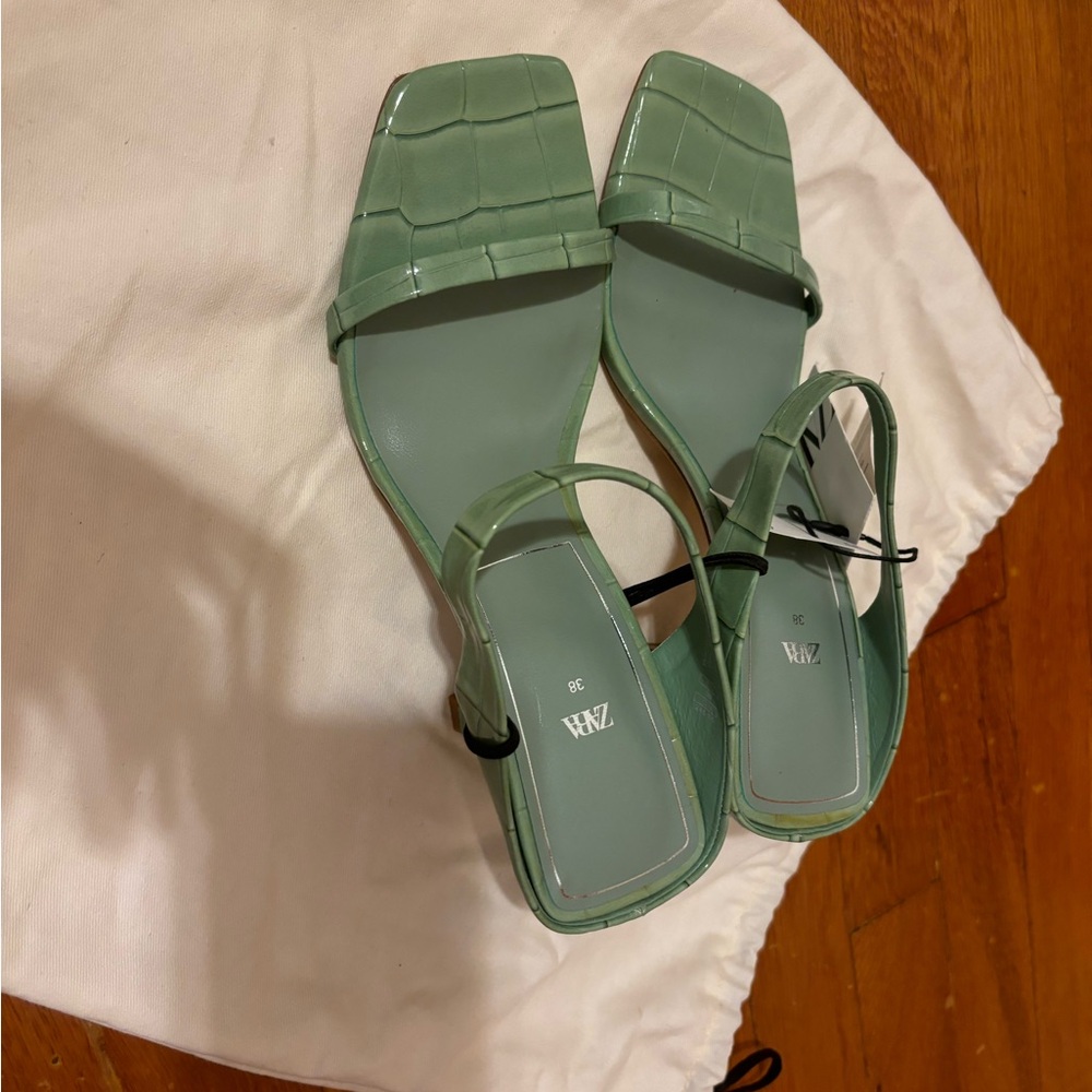 New Zara Mules - Picture 2 of 6